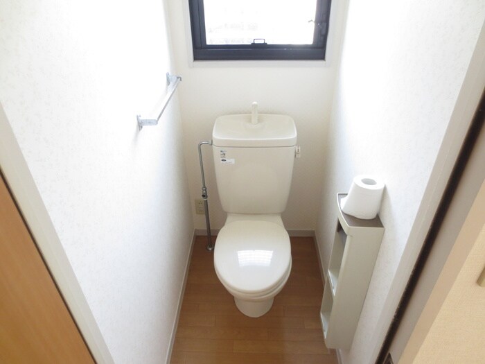 物件内観写真14　(トイレ)