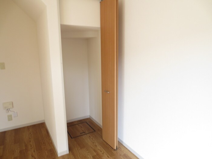 物件内観写真15　(収納)