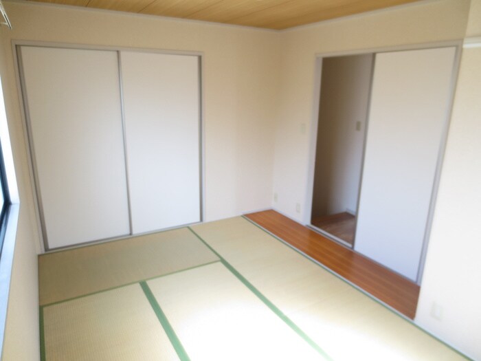 物件内観写真18　(居室)