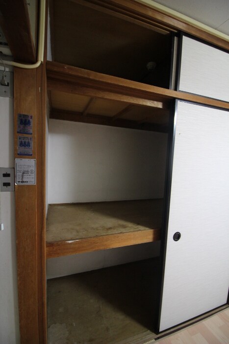 物件内観写真7　(居室)