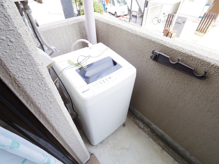 物件内観写真18　(洗濯機置場)