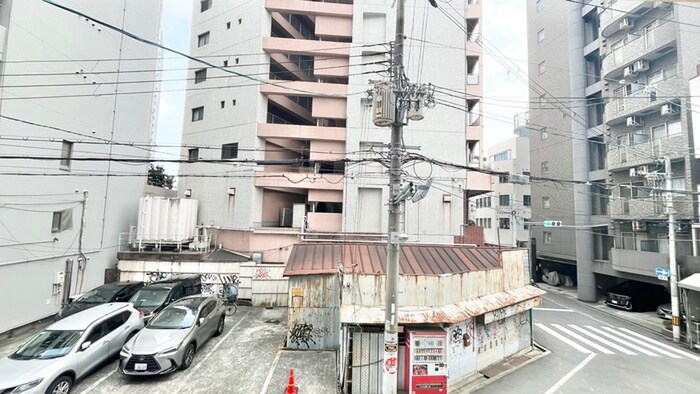 物件内観写真21　(室内からの展望)