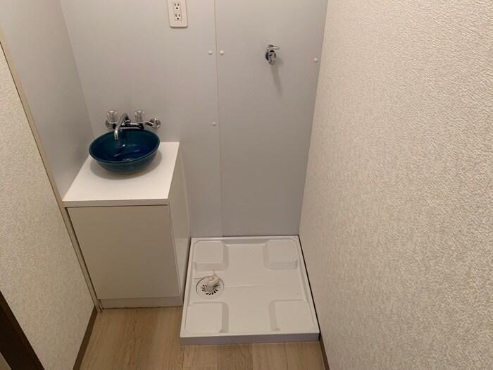 物件内観写真13　(洗濯機置場)