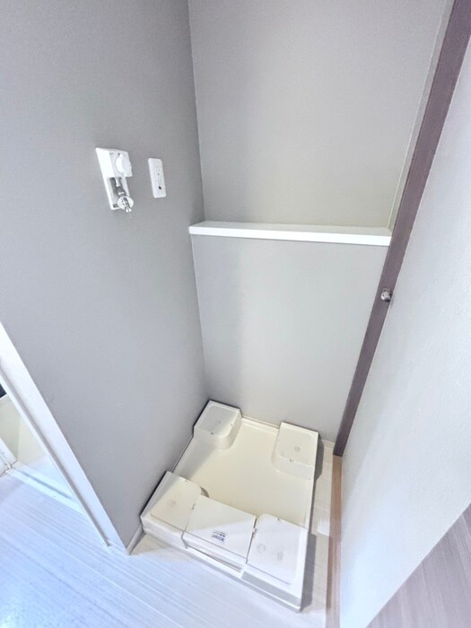 物件内観写真17　(洗濯機置場)