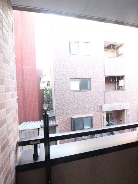 物件内観写真18　(室内からの展望)