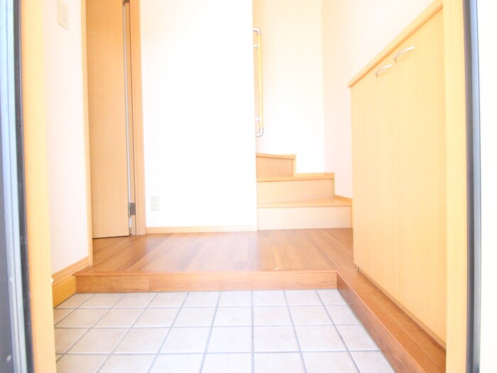 物件内観写真17　(廊下)