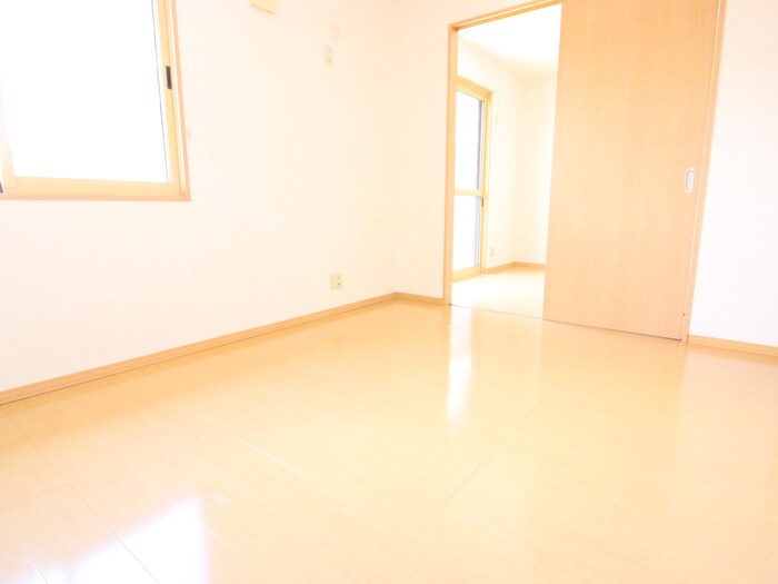 物件内観写真18　(居室)