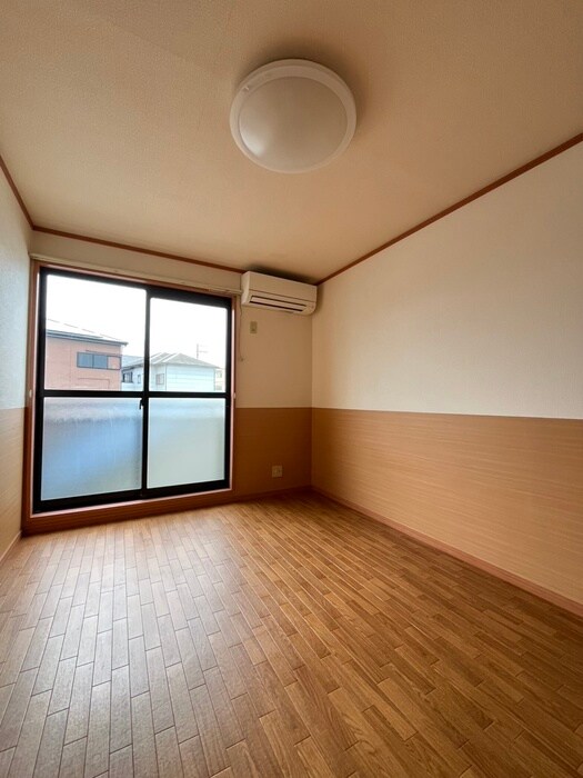 物件内観写真7　(居室)