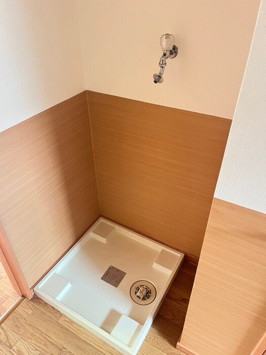 物件内観写真20　(洗濯機置場)