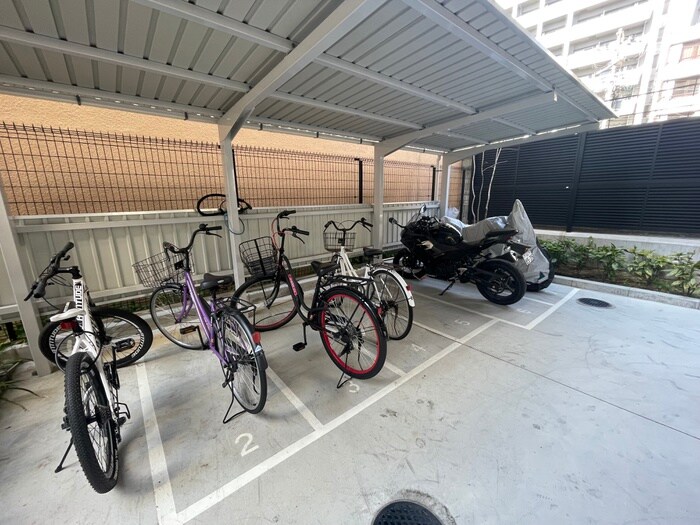物件外観写真5　(駐輪場)