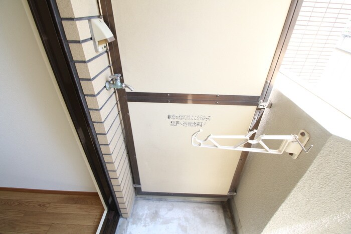 物件内観写真18　(洗濯機置場)