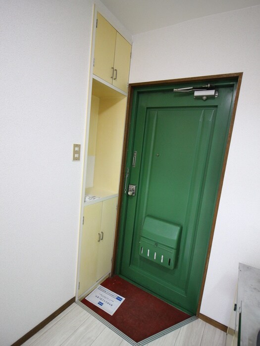 物件内観写真7　(玄関)