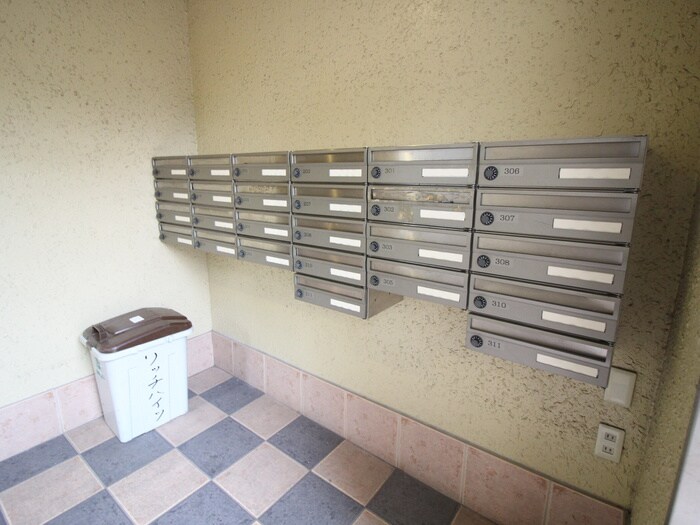 物件外観写真4　(建物設備)