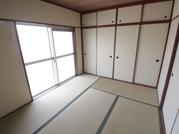 物件内観写真8　(居室)