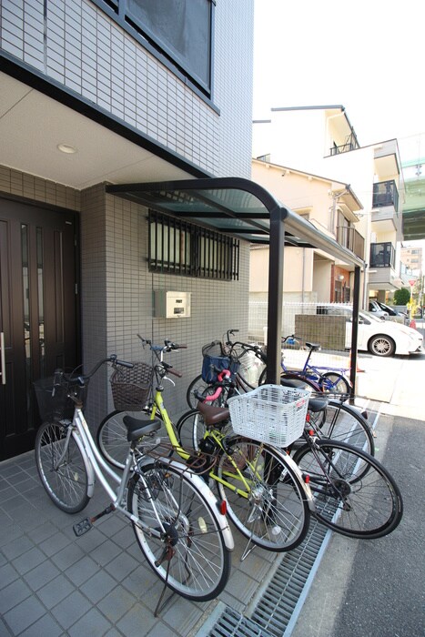 物件外観写真6　(駐輪場)