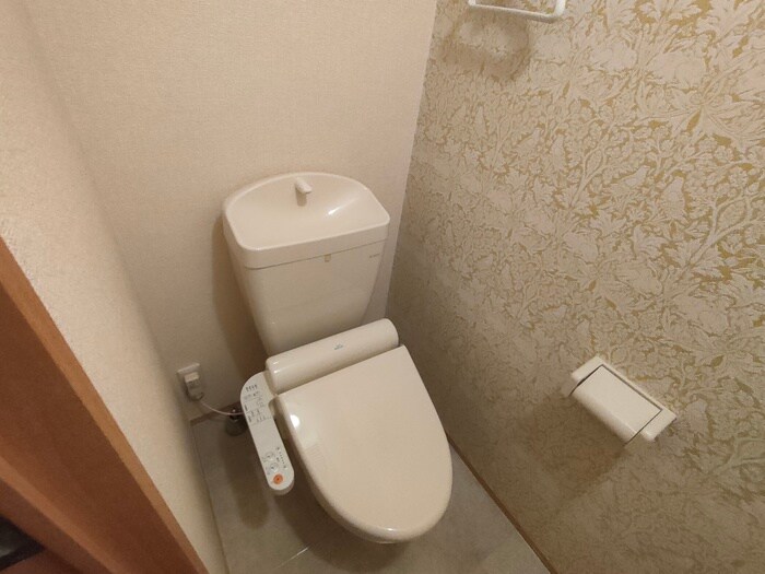 物件内観写真11　(トイレ)