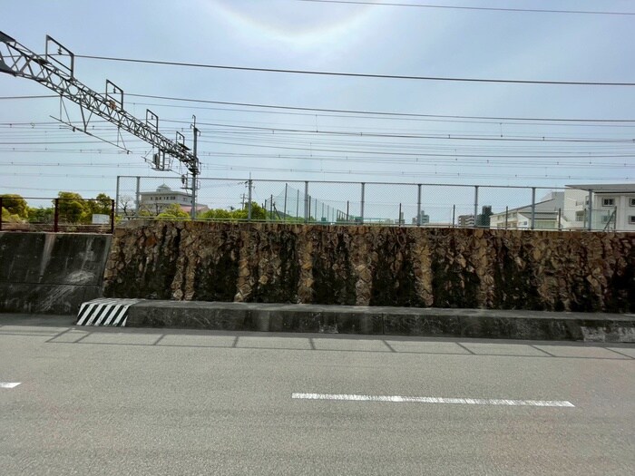 物件内観写真16　(室内からの展望)