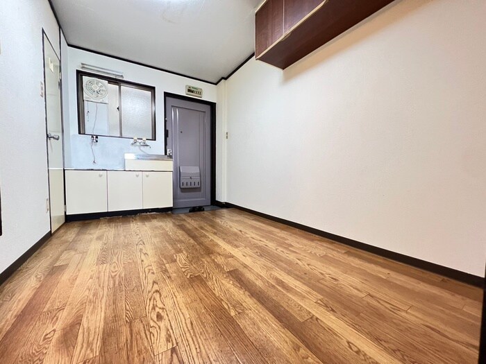 物件内観写真6　(居室)