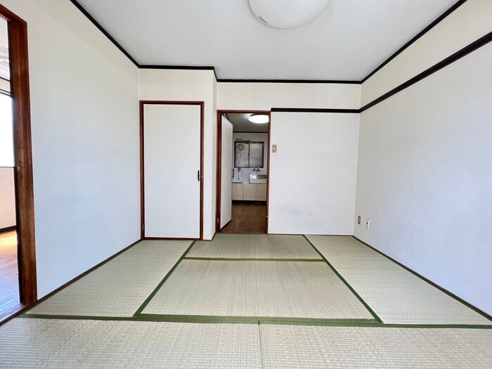 物件内観写真9　(居室)