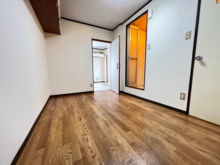 物件内観写真21　(居室)