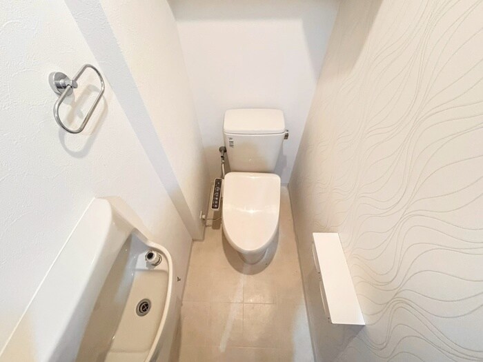 物件内観写真11　(トイレ)