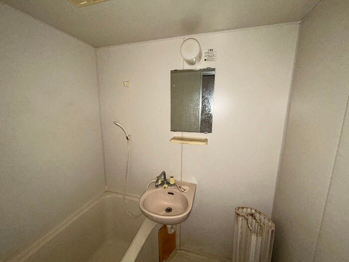 物件内観写真12　(洗面)