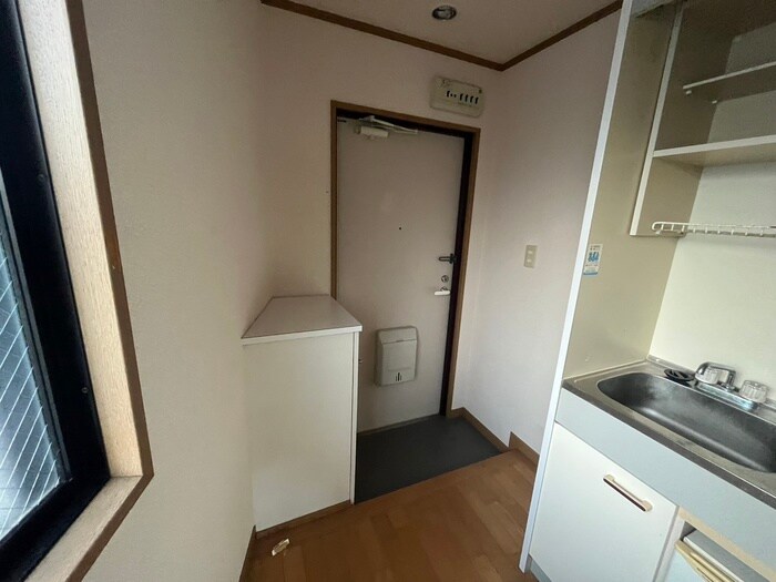 物件内観写真15　(玄関)