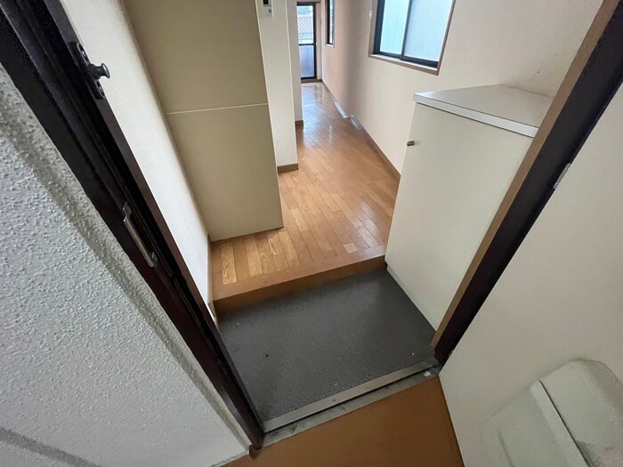 物件内観写真22　(玄関)