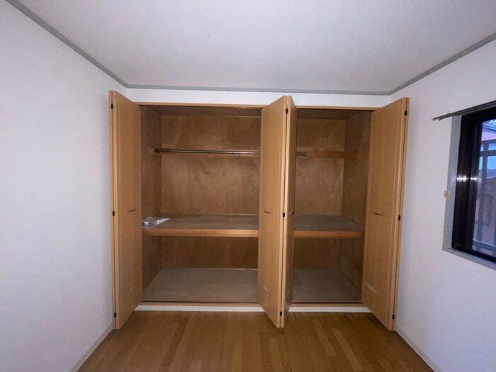 物件内観写真16　(収納)