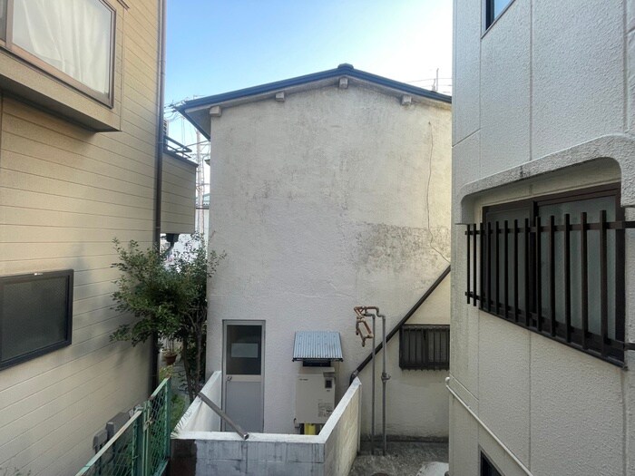 物件内観写真20　(室内からの展望)