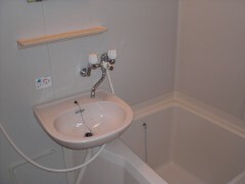 物件内観写真9　(洗面)