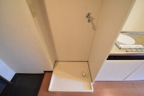 物件内観写真12　(洗濯機置場)