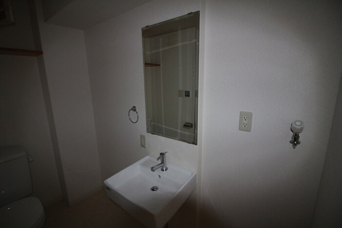 物件内観写真11　(洗面)
