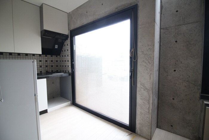 物件内観写真15　(室内からの展望)