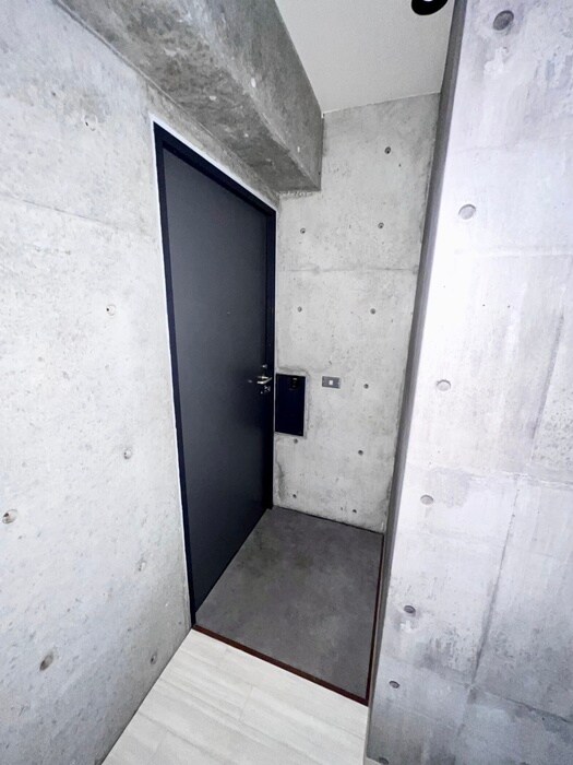 物件内観写真16　(玄関)