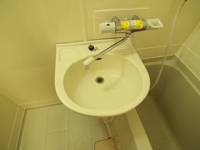 物件内観写真10　(洗面)