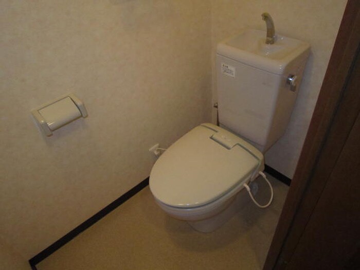 物件内観写真10　(トイレ)