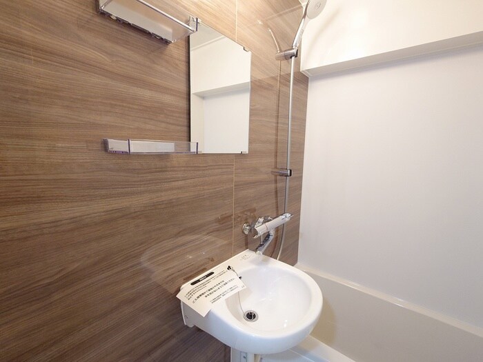 物件内観写真11　(洗面)