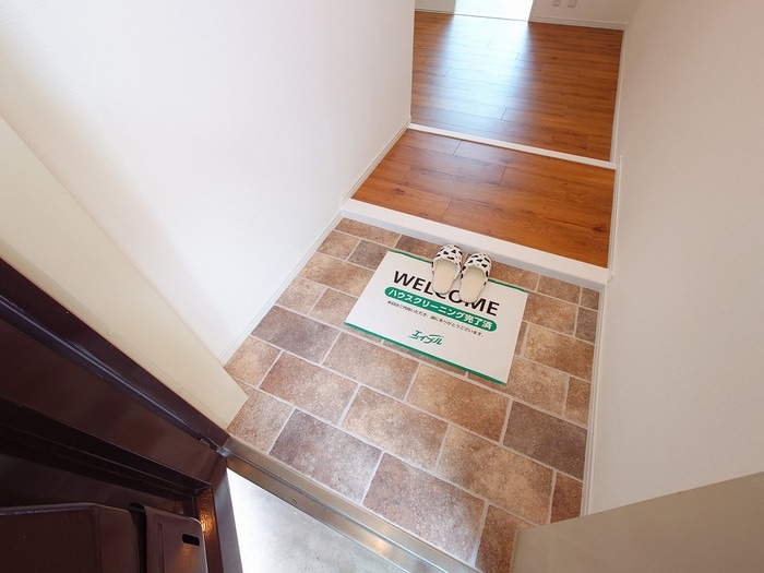 物件内観写真14　(玄関)