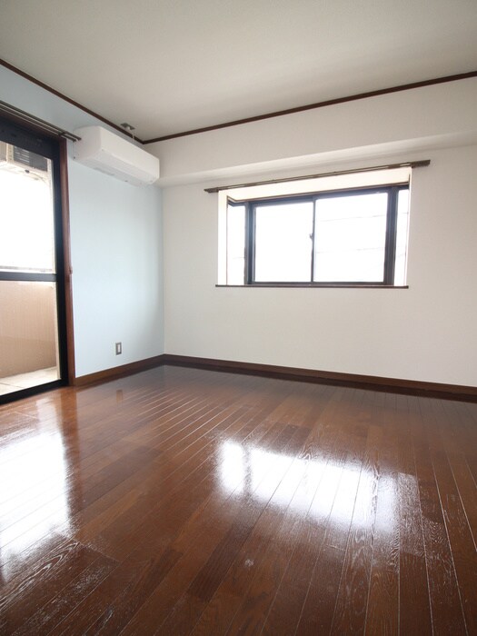 物件内観写真10　(居室)