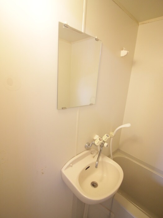 物件内観写真12　(洗面)