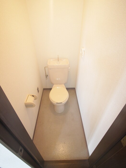 物件内観写真13　(トイレ)