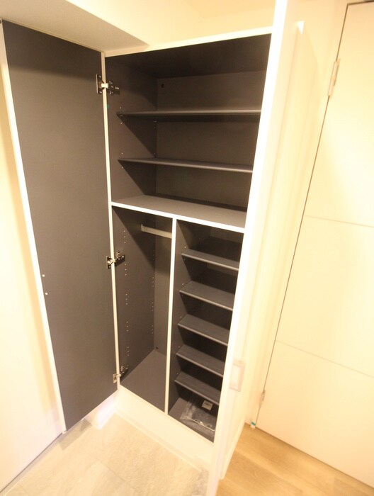 物件内観写真16　(靴箱)