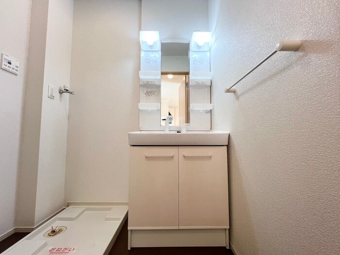 物件内観写真15　(洗面)