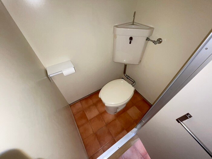 物件内観写真14　(トイレ)