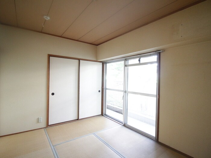 物件内観写真12　(居室)