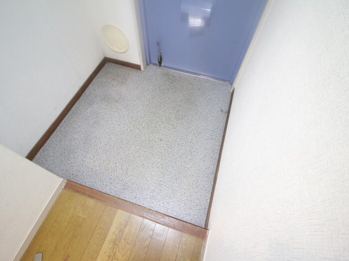 物件内観写真22　(玄関)