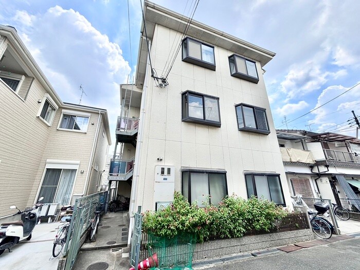 物件外観写真1　(外観写真)