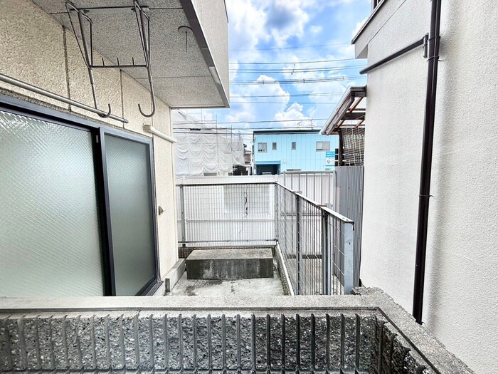 物件内観写真22　(室内からの展望)