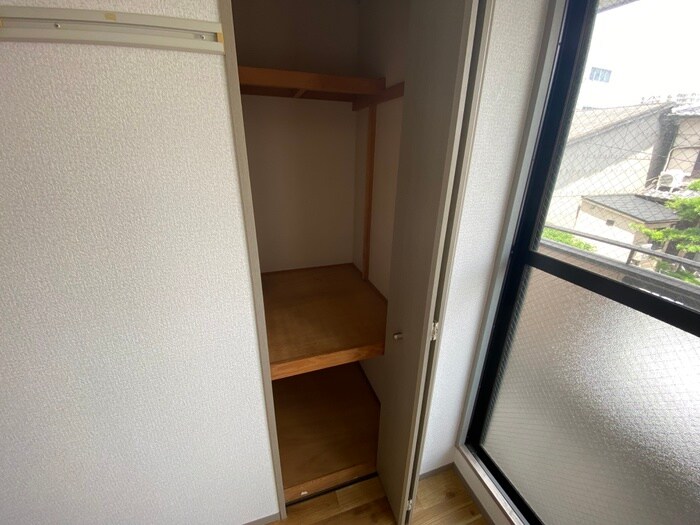 物件内観写真17　(収納)